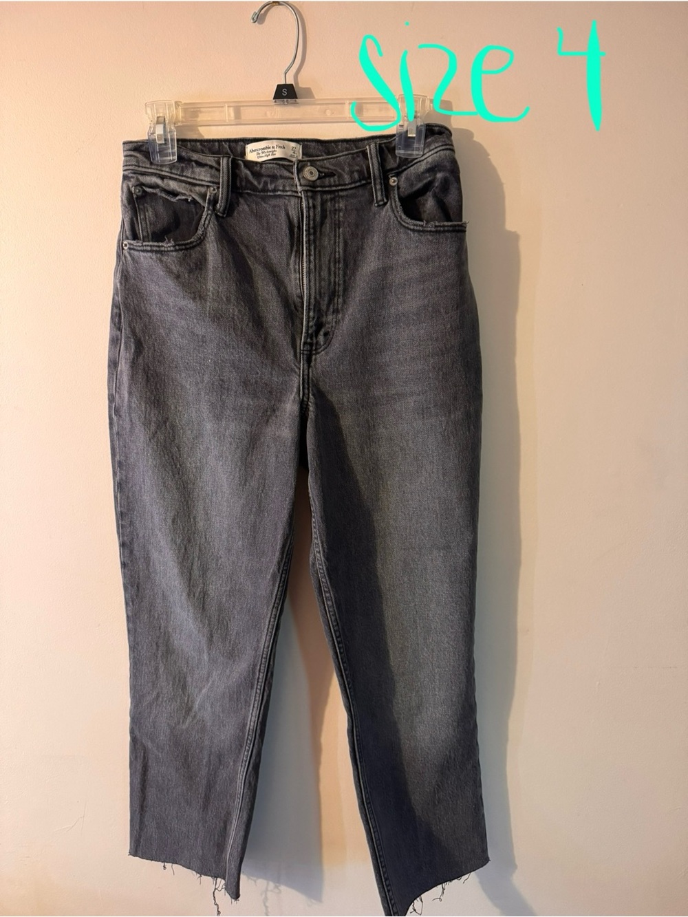 Abercrombie & Fitch High Rise Straight Jeans - Washed Black Denim